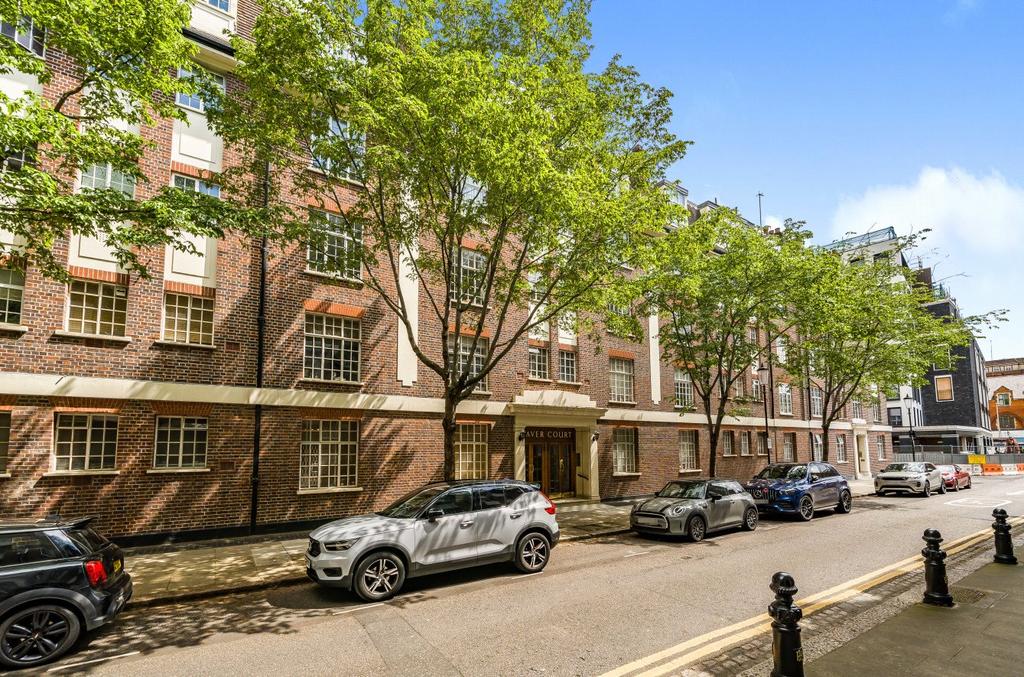 Chelsea Manor Street, London, SW3 1 bed apartment £595,000