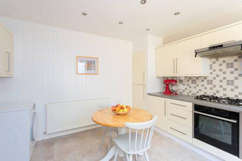 Greenacres, 34 Cupar Road, Newport-on-tay, DD6 8DF