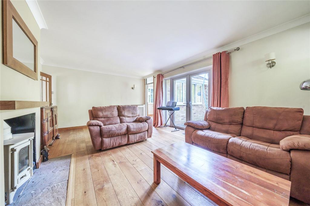 Lymington Bottom, Four Marks, Hampshire, GU34 4 bed bungalow for sale