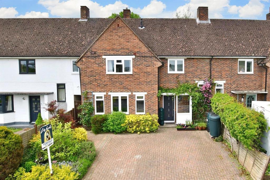 Covey Hall Road, Snodland, Kent 5 bed terraced house for sale £500,000