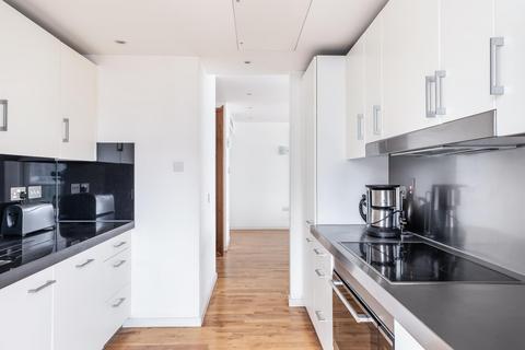 2 bedroom apartment for sale, New Providence Wharf, London, E14