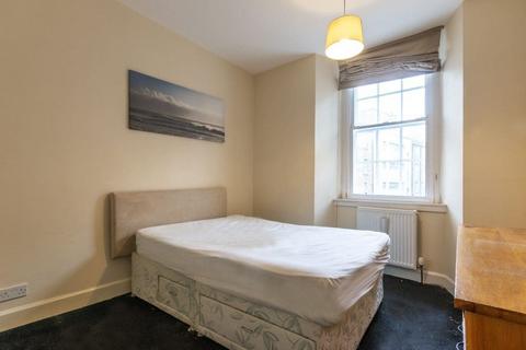 1 bedroom flat to rent, Nicolson Street, Edinburgh, EH8 9EH