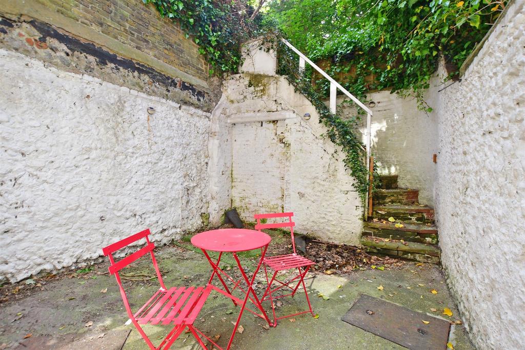 Patio / Decking