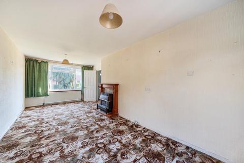 399 Farnham Road, Farnham Royal, Slough, SL2 3AF