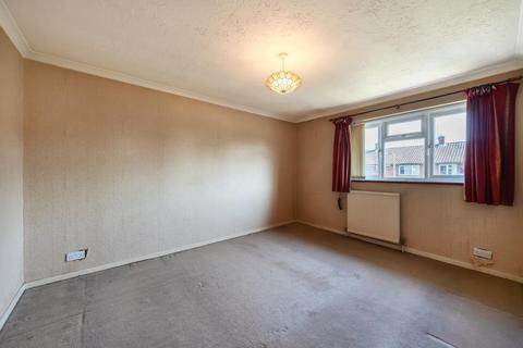399 Farnham Road, Farnham Royal, Slough, SL2 3AF
