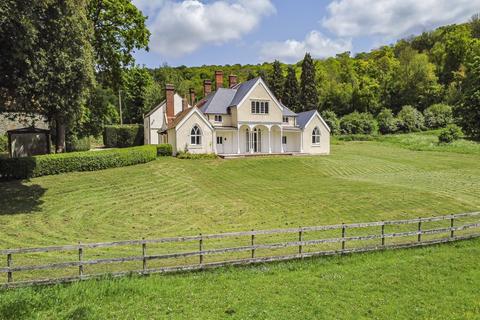 6 bedroom detached house to rent, Kingston Grove, Kingston Hill, Chinnor, Oxfordshire