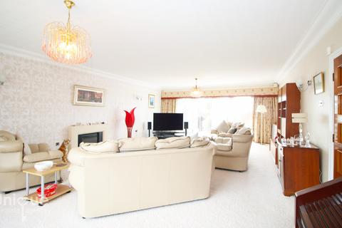 6 bedroom detached house for sale, Larkholme Lane,  Fleetwood, FY7