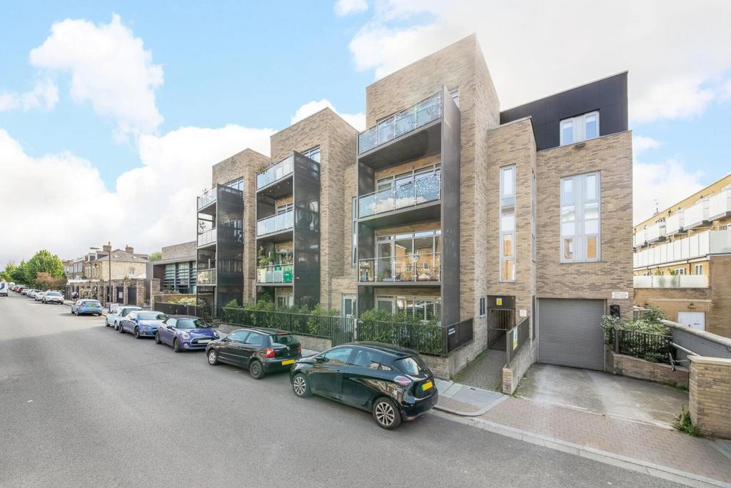 Crystal Palace Road, East Dulwich, London, SE22 1 bed apartment for