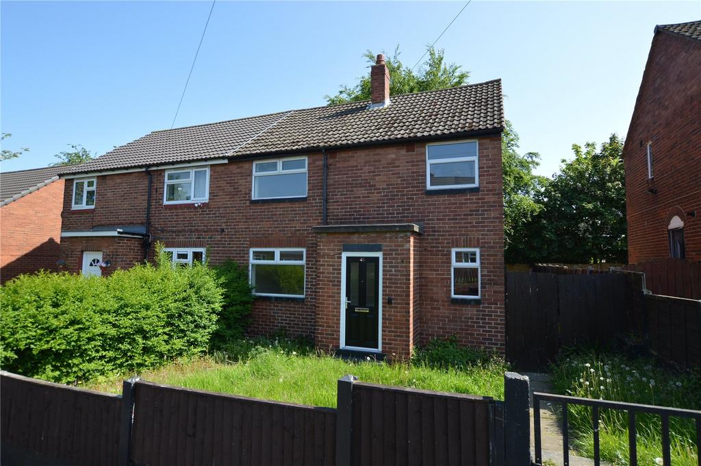 Manor Crescent, Rothwell, Leeds, West Yorkshire 3 bed semidetached