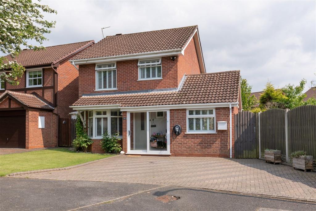 Badger Way, Blackwell, B60 1EX 3 bed detached house for sale £400,000