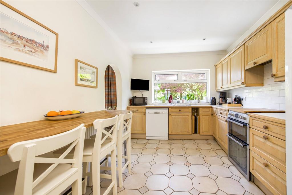 Montem Road, New Malden, KT3 4 bed detached house £1,300,000