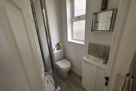 undefined, Flat 2, 49 Gregory Boulevard, Nottingham, NG7