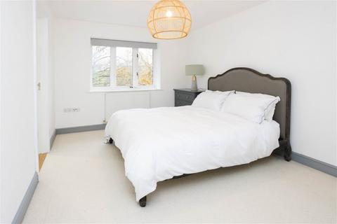 4 bedroom detached house for sale, No Onward Chain In Hawkhurst
