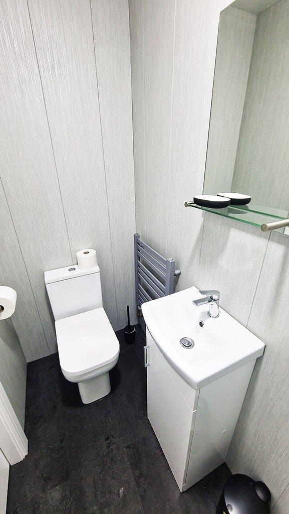 Room 1 En-Suite