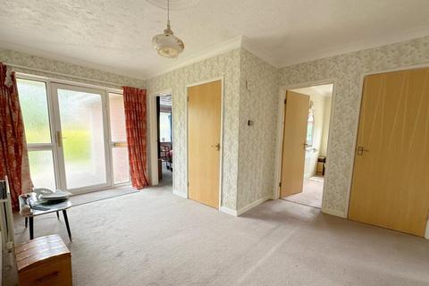 4 Burton Close, Ashley Heath, Ringwood, BH24 2JE