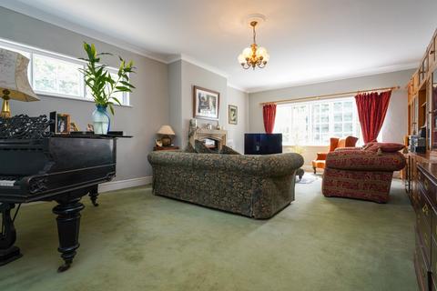 5 bedroom detached house for sale - Moorend Park Road