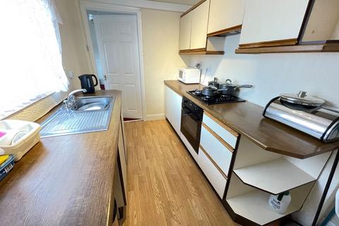 3 bedroom flat for sale, Talbot Road, West Harton, South Shields, Tyne and Wear, NE34 0RF