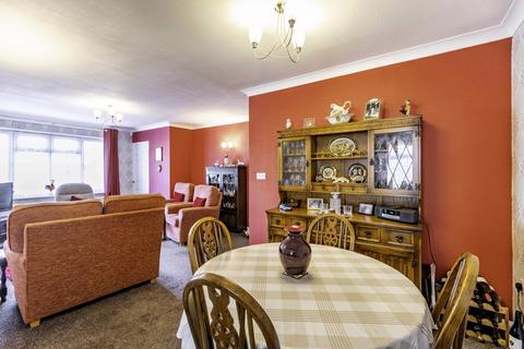 10 Park Close, Westwoodside, Doncaster, DN9 2AN