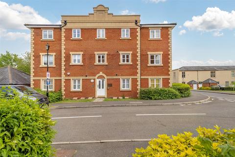 8 Cambridge Square, Redhill, RH1 6TG