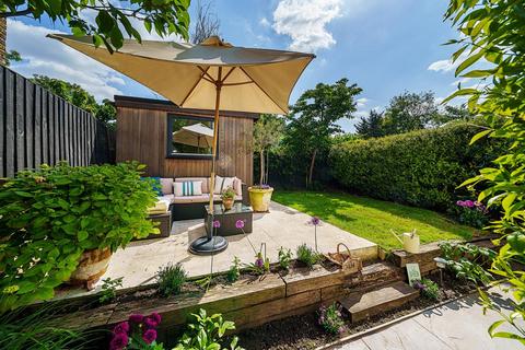 21 Spencer Walk, London, SW15 1PL