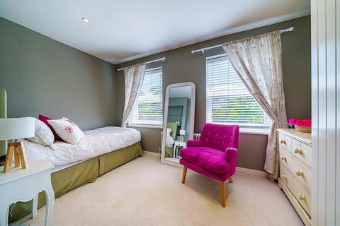 21 Spencer Walk, London, SW15 1PL