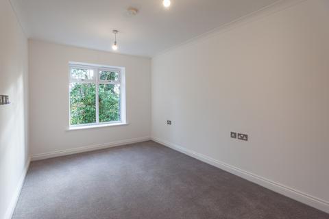 2 bedroom flat for sale, 6 Cavell Court, Woodbridge, IP12 1FR