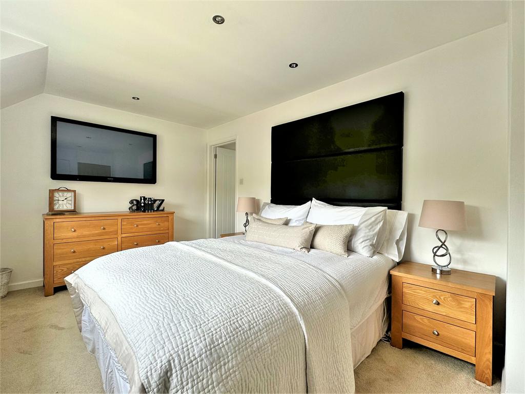 Bedroom 2 with En-Suite Shower Room