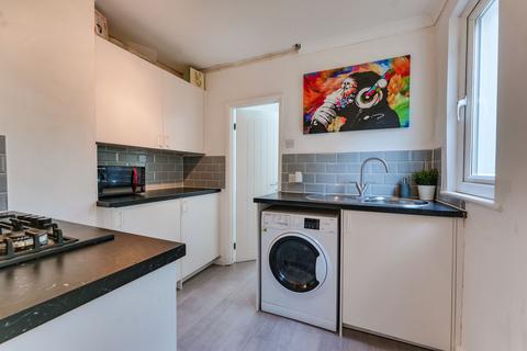 32 Hamlet Road, Southend-on-sea, SS1 1HJ