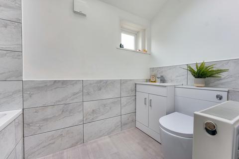 32 Hamlet Road, Southend-on-sea, SS1 1HJ