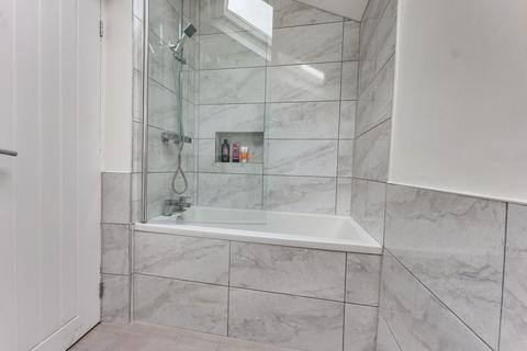 32 Hamlet Road, Southend-on-sea, SS1 1HJ