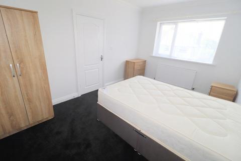 5 bedroom detached house to rent, Gabalfa, Cardiff