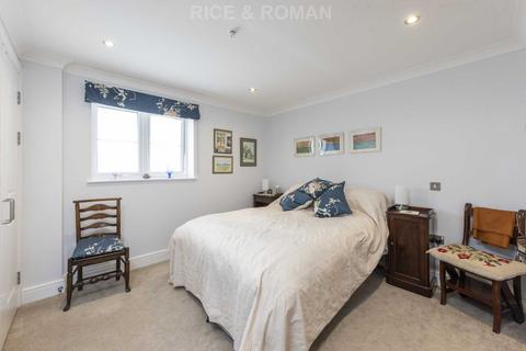 2 bedroom retirement property for sale, Rise Road, Ascot SL5