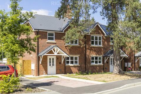 2 bedroom retirement property for sale, Lynwood Village, Ascot SL5