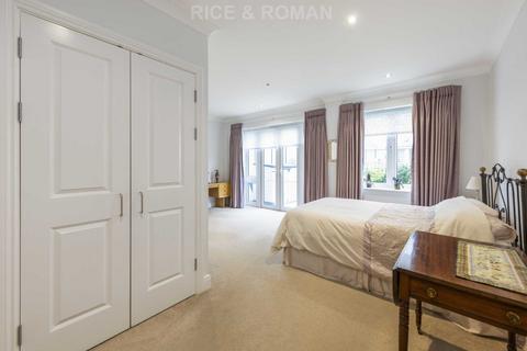 3 bedroom retirement property for sale, Rise Road, Ascot SL5