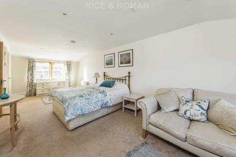 2 bedroom retirement property for sale, Rise Road, Ascot SL5