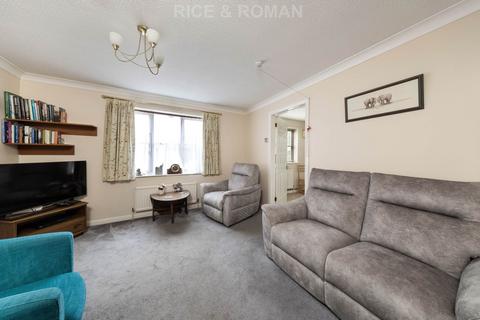 2 bedroom retirement property for sale, Crowthorne RG45