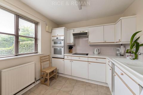 2 bedroom retirement property for sale, Crowthorne RG45