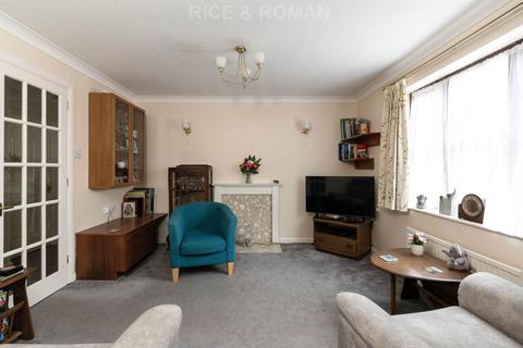 2 bedroom retirement property for sale, Crowthorne RG45
