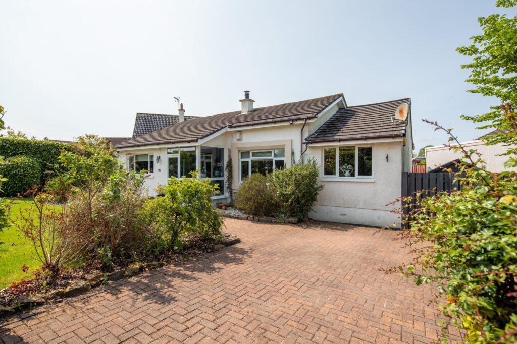 Laigh Road, Newton Mearns 4 bed detached bungalow for sale £450,000