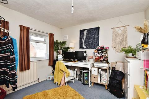 105 Brocklehurst Way, Stoke-on-trent, ST1 6HN