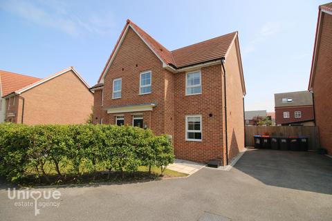 30 Ash Road, Thornton-cleveleys, FY5 4GP