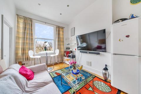 2 bedroom flat for sale, Northwood Road, Highgate