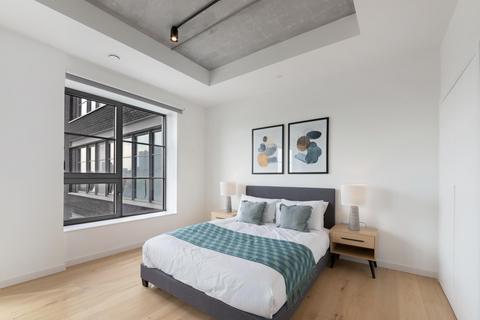 Studio to rent, Douglass Tower, Goodluck Hope, London, E14