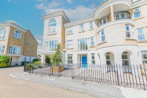 4 bedroom terraced house to rent, Deepcut, Camberley