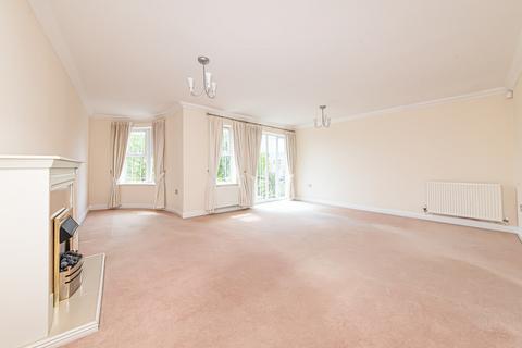 4 bedroom terraced house to rent, Deepcut, Camberley