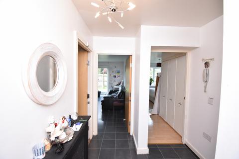 2 bedroom flat for sale, 35 Founders Close, , UB5