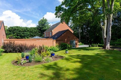 5 bedroom detached house for sale, Westhorpe Lane, Stafford