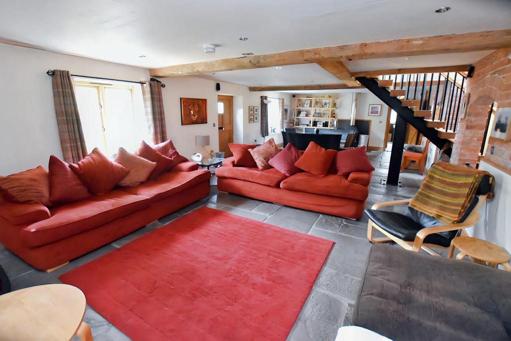 Open Plan Lounge 1