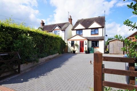 4 bedroom detached house for sale, Alms Road, Doveridge