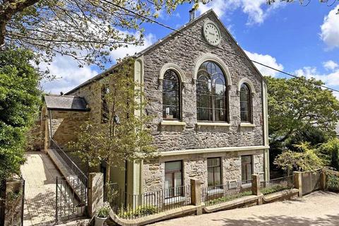 Rocquaine Chapel Hill, Gweek, Helston, TR12 7AE